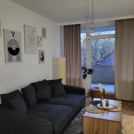 Appartement Naehe Duesseldorf Messe Expo, Airport, Train Station Duisburg